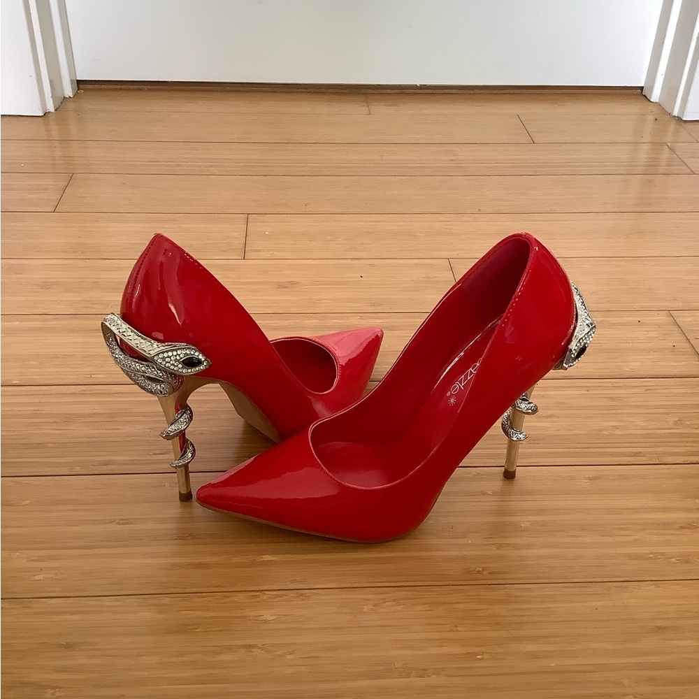 BRAND NEW!! Shoe Dazzle Vibrant Red Heels🔥